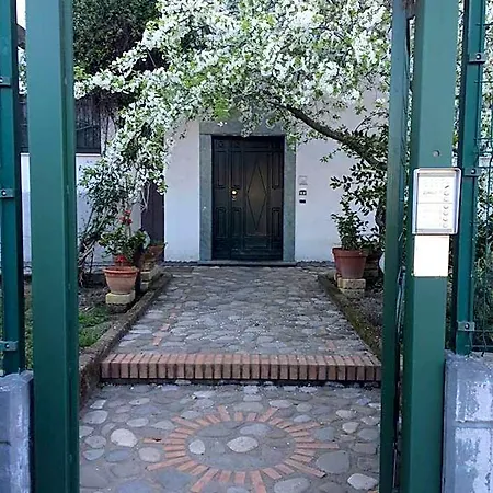 Camelie 住宿加早餐酒店 4*